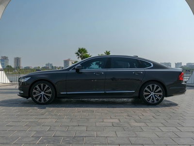 Bán nhanh xe Volvo S90 B6 Ultimate phiên bản 2023 màu Xám Platinum Grey - Nội thất nâu Cafe 0