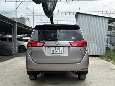Chính chủ bán xe Innova 2019 2.0E Sàn tự động 2