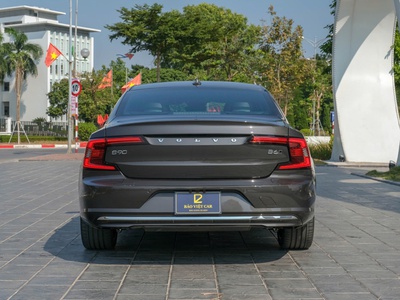 Bán nhanh xe Volvo S90 B6 Ultimate phiên bản 2023 màu Xám Platinum Grey - Nội thất nâu Cafe 3