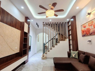 Bán nhà phố hào nam ngõ ô tô tránh trước nhà sân chơi 400 mét vuông 50mx4t giá: 10 tỷ. 0