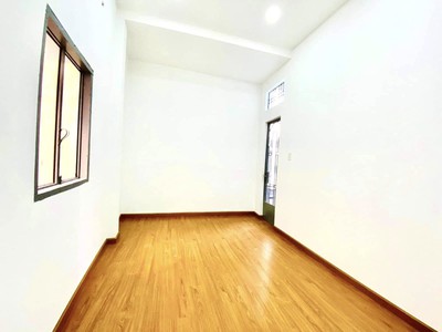 Lô góc 2 mặt thoáng,sát bên hxh thích quảng đức,33m2-3t,4pn,đang cho thuê 14tr/tháng. 2