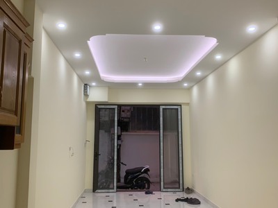 Bán gấp giá rẻ nhà mới đẹp đỗ thuận 32m, 4 tầng, mt 2m/5m 4.71 tỷ hai bà trưng.  hàng kín nhà chưa 1