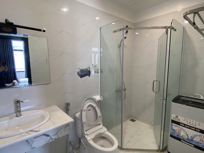 Cho thuê căn hộ giá tốt 1 p.ngủ  40m2  tại Vinhomes Marina. 2