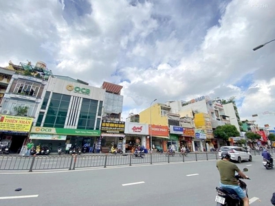 Cho thuê nhà 246E Bạch Đằng, Phường 24, Quận Bình Thạnh. Trệt, 4 lầu Sàn suốt 5wc chỉ 40tr 2