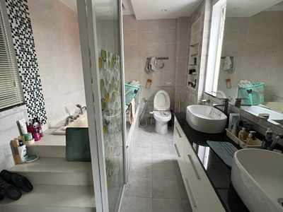 Cho thuê nhà CHDV đg Đào Duy Anh, P9, Phú Nhuận. 5 Tầng, Thang Máy, DT 8x18, 15p chỉ 100tr 5