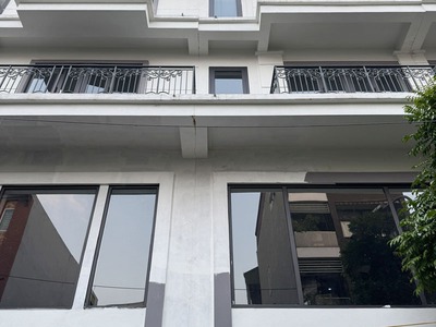 Cần bán Shophouse Metropolitan - DT 67,5m2, hai mặt đường, sau có vườn hoa nhỏ 5