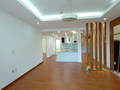 Căn hộ XI GRAND COURT cho thuê 3PN căn góc lớn 3 tolet , 23 triệu 0