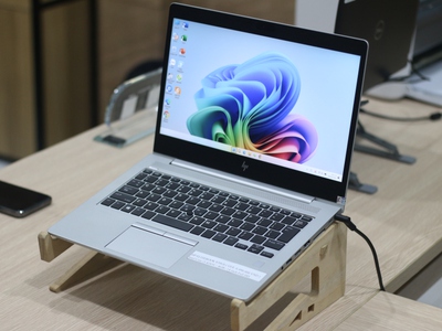 7.	Laptop Dell Dell 7490 Dell 7400 Dell 5410 Dell 5300 FullHD bản US likenew 99 bảo hành 1 đổi 1 0