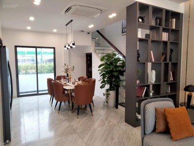 Bán nhà ở thành phố thuận an, bd giá 2ty990tr. sổ hồng hoàn công đầy đủ, ngân hàng hỗ trợ vay 70 0
