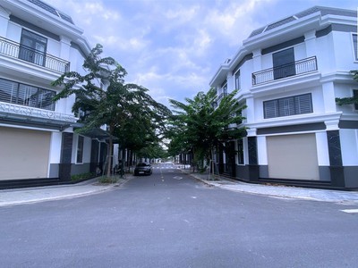 Bán nhà mới xây 1 trệt 1 lầu tại hòa lợi, bến cát   diện tích 5x17m, mt đường nhựa 12m, giá chỉ 1