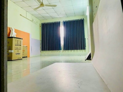 Hxh thông - dòng tiền 8tr - giáp tân bình - q11 - q6 - 2 tầng 50m2 nhỉnh 4 tỷ xíu 3