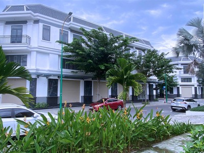 Nhà phố hiện đại 1 trệt 1 lầu, mt đường 12m, thổ cư toàn bộ 100   hòa lợi, bến cát   giá chỉ 2,66 0