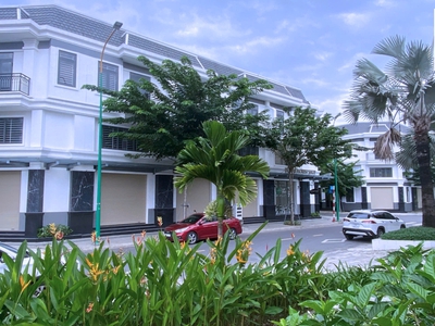Nhà phố đẹp 1 trệt 1 lầu, mt đường lớn 12m, thổ cư 100, hòa lợi, bến cát   dt 85m , giá 2,66 tỷ, 0