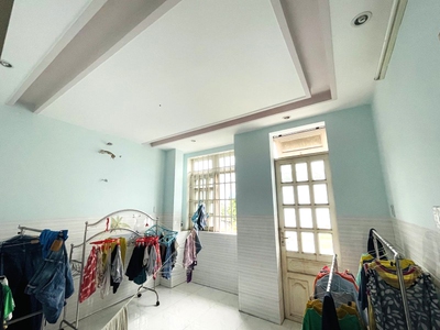 Bán nhà 4 tầng mới ở ngay hẻm xe hơi 56m2 4x12 chỉ hơn 4 tỷ tô ngọc vân linh đông thủ đức hiếm có. 4