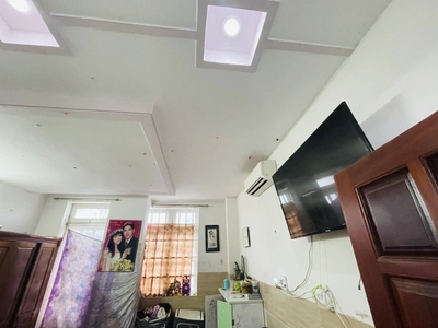 Bán nhà 4 tầng mới ở ngay hẻm xe hơi 56m2 4x12 chỉ hơn 4 tỷ tô ngọc vân linh đông thủ đức hiếm có. 3