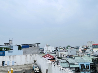 Bán nhà 4 tầng mới ở ngay hẻm xe hơi 56m2 4x12 chỉ hơn 4 tỷ tô ngọc vân linh đông thủ đức hiếm có. 2