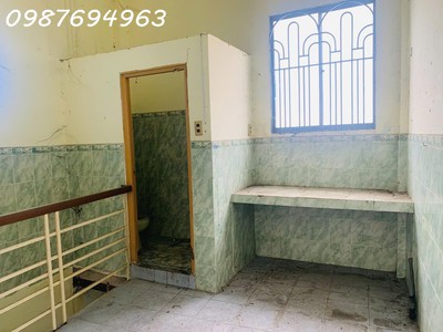 Q8 bán nhà cũ tiện xây mới 5.3x10.3m cách mặt tiền bông sao 10m hẻm 3 gác chỉ 70tr/m2 4.xt 2