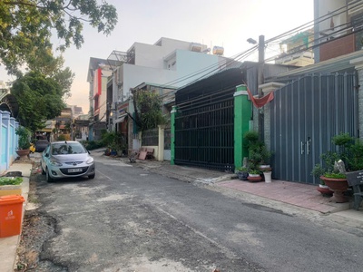 Bán biệt thự p.hố nai, 10m x 22m, đường nhựa 5m chỉ 6,9 tỷ 0