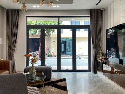 Bán nhà ở thành phố thuận an, bd giá 2ty990tr. sổ hồng hoàn công đầy đủ, ngân hàng hỗ trợ vay 70 1