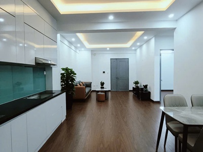 Bán chung cư 3 ngủ tòa p1 trong khu độ thị việt hưng- long biên giá chỉ 3,8 tỷ 3