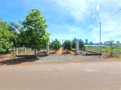 Kẹt tiền sang gấp 2 mãnh  2.737m2  đất shr mt đường xe tải liền kề cụm kcn, chợ giá 185 tr 0