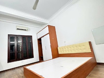 Nhà phố trương công giai - 32m2 x 5 tầng - 7.5 tỷ - ô tô, 1 nhà ra phố 1