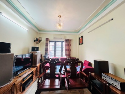 Bán nhà đẹp ngọc lâm  kinh doanh   đường 3 xe tải tránh -60 m2 nhỉnh 13 tỷ  thương lượng 1