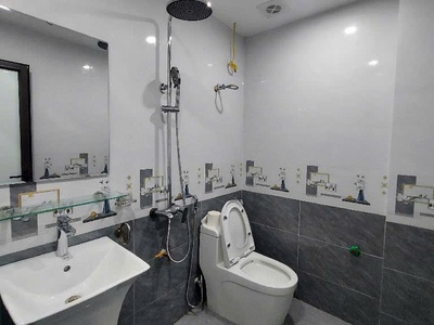 Anh chủ gửi bán căn nhà 5 tầng mới tinh ở  đông mỹ - gần tự khoát ngũ hiệp, chỉ 3,75 là chốt 2