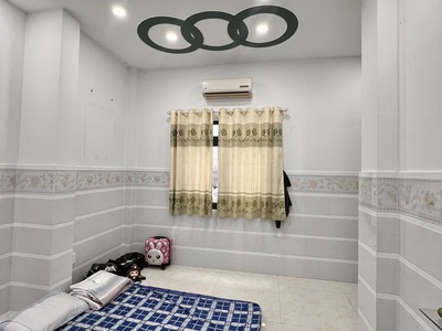 Chỉ 3.5 tỷ - nhà 4 tầng 4x6 btct, gần mt nguyễn sơn, trung tâm q. tân phú, 2