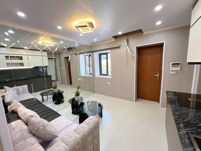 B2 tập thể văn chương 17/50m2 t2 2.45 tỷ đống đa  nhà đẹp ở luôn - ô tô đỗ cầu thang - lô góc 2 4