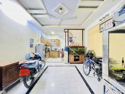 Nhà cũ nhưng được cái còn dùng tốt  bán nhà nguyễn sơn, ngõ xe ba gác, 32m2, 5.75 tỷ 0