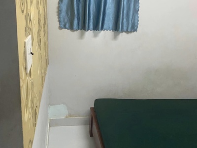 Cho thuê phòng có máy lạnh , tủ , giường , giờ giấc tự do, cửa khoá vân tay 1