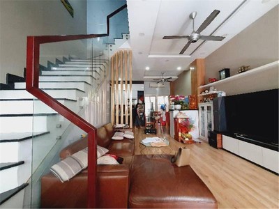 Bán gấp nhà riêng 3 tầng, hoàng diệu 2, linh chiểu,  giá hơn 8 tỷ 0