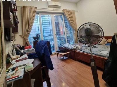 Hot  hot  - bán gấp nhà trần thái tông, 45m2 x mt 5m, ô tô lexus hàng xóm đỗ cửa, 9.79 tỷ 1