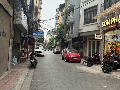 9.xx tỷ bán nhà kim ngưu 4 tầng dân xây 10m ô tô dừng đỗ hai bà trưng 2