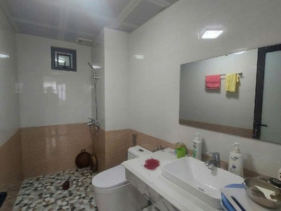 Bán siêu phẩm nhà yên lạc 8 tầng thang máy long lanh phân lô ô tô tránh dừng đỗ hai bà trưng 2