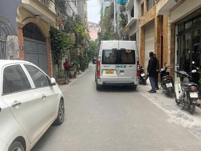 Bán siêu phẩm nhà yên lạc 8 tầng thang máy long lanh phân lô ô tô tránh dừng đỗ hai bà trưng 4