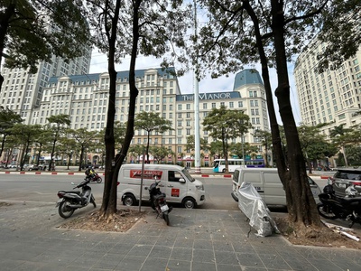 Cho thuê nhà số 57C mặt đường Mễ Trì đối diện The Manor 12