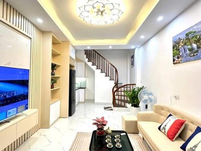77m2, mt5m, đường trước nhà 35m, giá 14 tỉ, 2 mặt trước sau thoáng kinh doanh sầm uất, nhà ở đại mỗ 2
