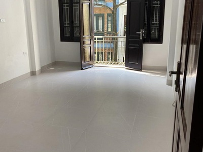 Chính chủ cần cho thuê tầng 1,2,3 nhà mới xây mới xây làm văn phòng tại đầm trấu, bạch đằng, hai bà 3