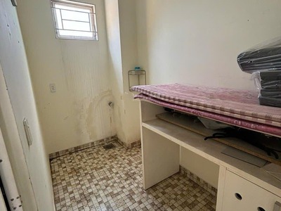 Chính chủ bán nhà 3 tầng sổ sẵn giá tốt nhất khu vực lạc long quân 1