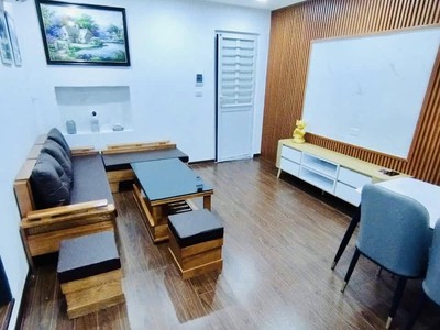 Cần bán căn hộ tập thể nguyễn công trứ, 80m2, 3pn, full nt. nhỉnh 3 tỷ 0