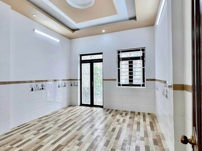 Chủ Ngộp Giá Cần Bán Gấp Nhà 1 Trệt 1 Lầu  5x20m  Xã Bình Chánh Giá 950 Triệu 2