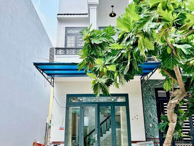 Chủ Ngộp Giá Cần Bán Gấp Nhà 1 Trệt 1 Lầu  5x20m  Xã Bình Chánh Giá 950 Triệu 0