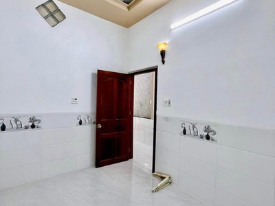 Chủ Ngộp Giá Cần Bán Gấp Nhà 1 Trệt 1 Lầu  5x20m  Xã Bình Chánh Giá 950 Triệu 7