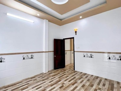 Chủ Ngộp Giá Cần Bán Gấp Nhà 1 Trệt 1 Lầu  5x20m  Xã Bình Chánh Giá 950 Triệu 6