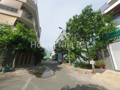 Đất nền đường đào sư tích, 105m, giá 5.8 tỷ, sổ hồng riêng 1