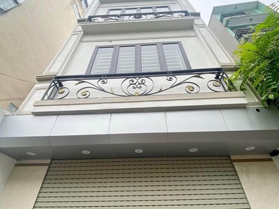 77m2, mt5m, đường trước nhà 35m, giá 14 tỉ, 2 mặt trước sau thoáng kinh doanh sầm uất, nhà ở đại mỗ 0