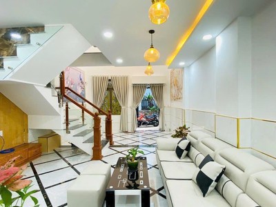 Chủ kẹt tiền  bán nhà 4 tầng, 44m , 3pn, 4wc, gò vấp, 5.6 tỷ, shr 2