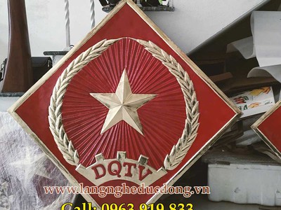 Logo dân quân tự vệ 65x65cm, mẫu logo dân quân tự vệ bằng đồng 4